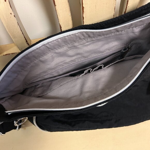 Kipling Bag. - Picture 7 of 12